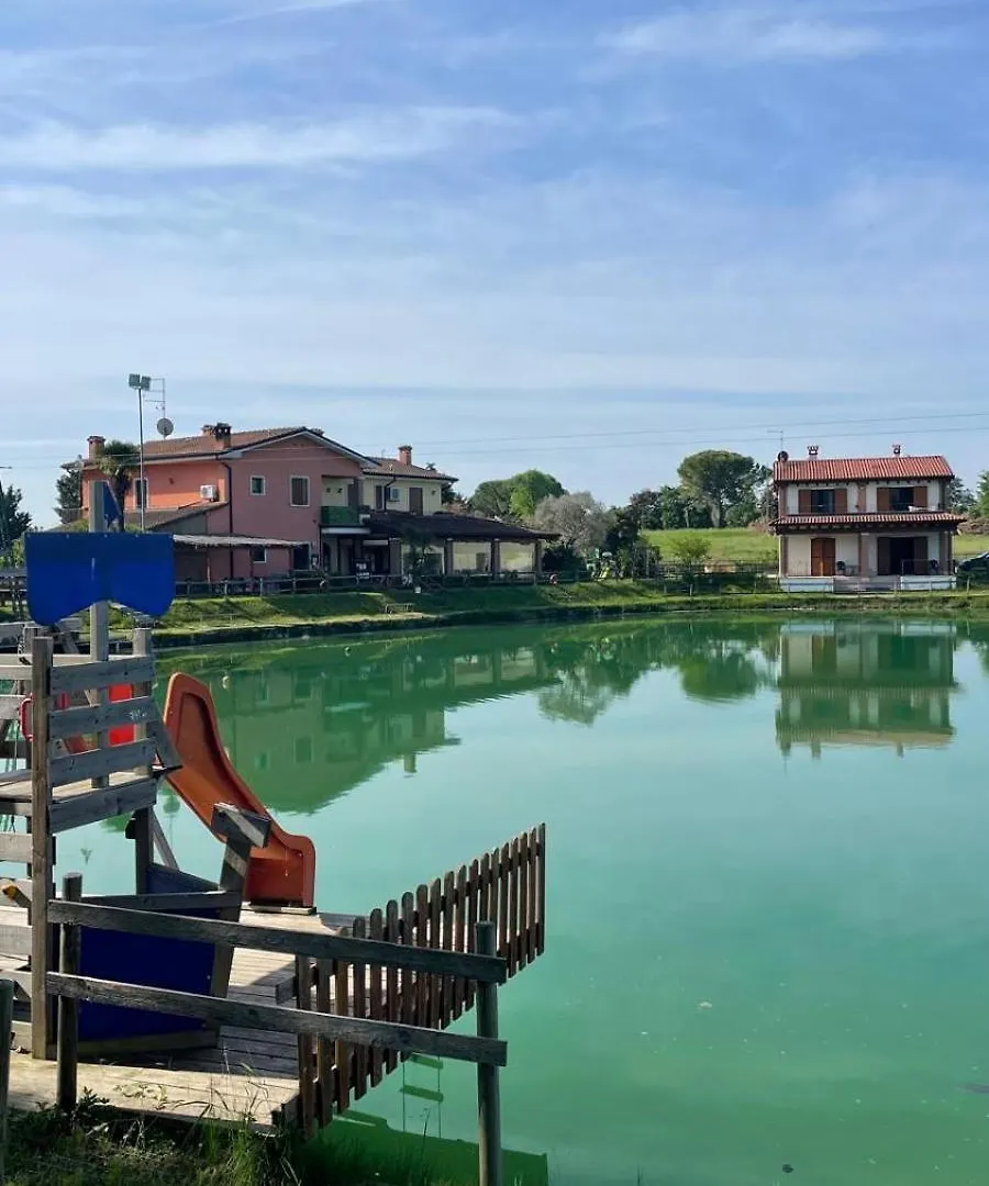 Bed and Breakfast Laghetto Ai Portici Pastrengo Italia