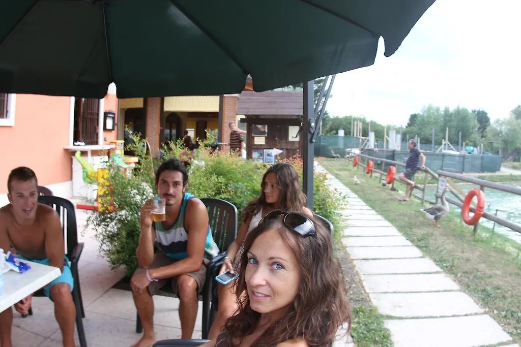 Bed and Breakfast Laghetto Ai Portici Pastrengo Italia