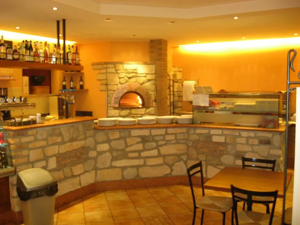 Bed and Breakfast Laghetto Ai Portici Pastrengo